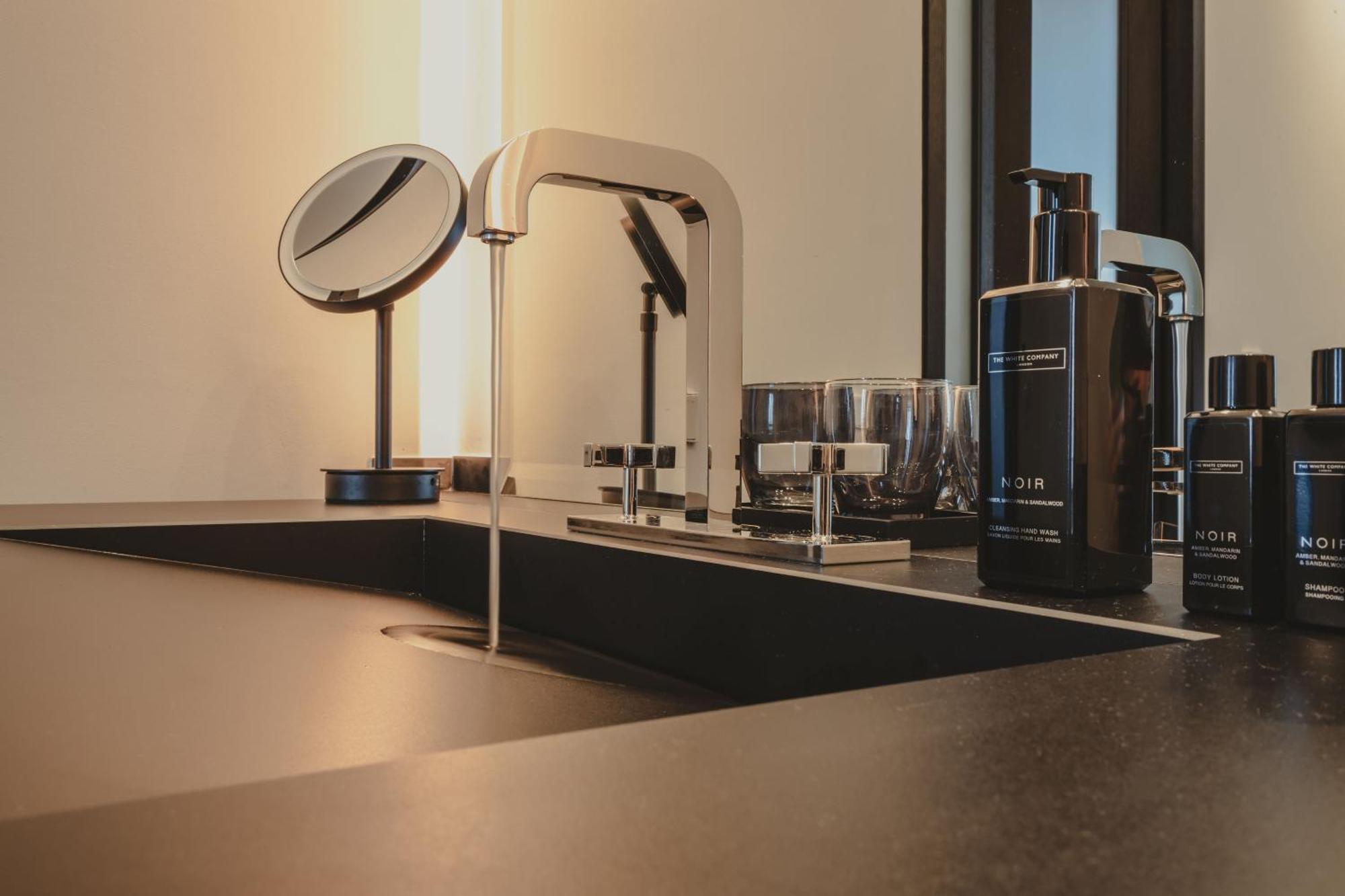 A-Rosa Collection Hotel Ceres Am Meer - Adults Only 宾茨 外观 照片